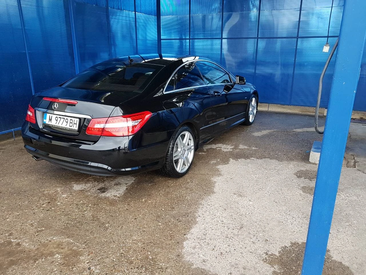 Mercedes-Benz E 220, снимка 6 - Автомобили и джипове - 54323413