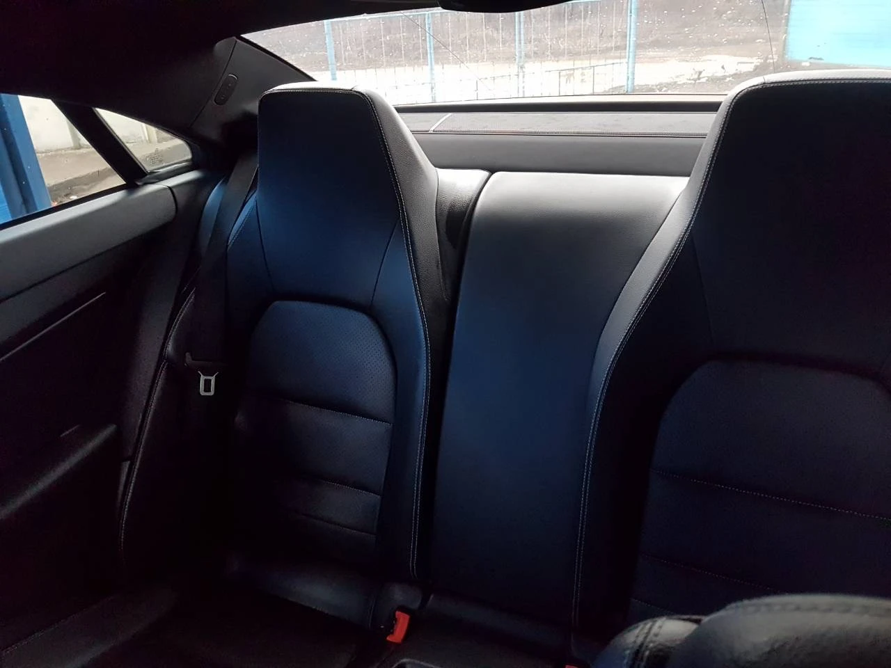 Mercedes-Benz E 220, снимка 5 - Автомобили и джипове - 54323413