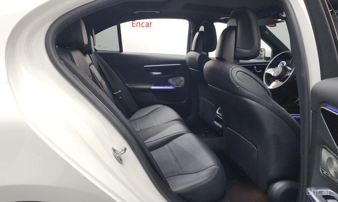 Mercedes-Benz C 200, снимка 12 - Автомобили и джипове - 54394563