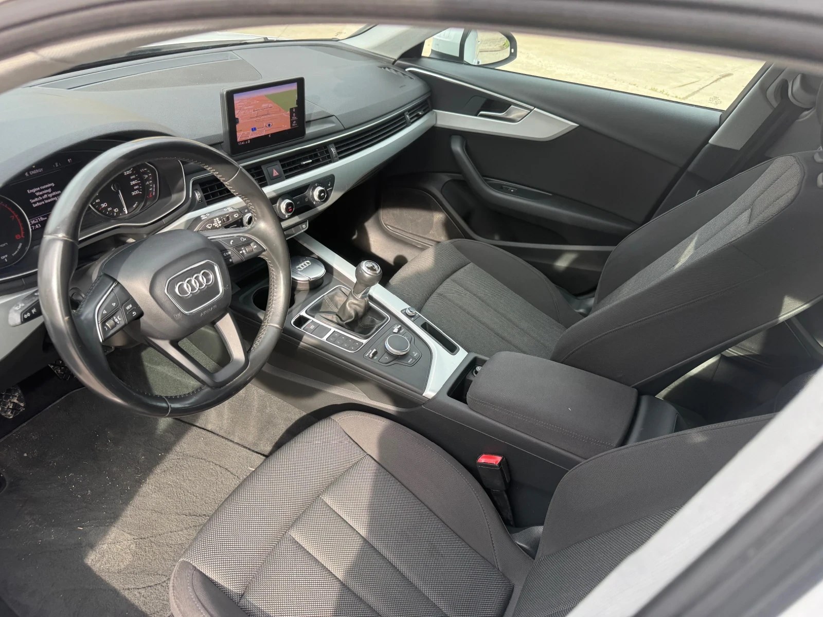 Audi A4 2.0i G-tron ръчни ск., снимка 8 - Автомобили и джипове - 54509196