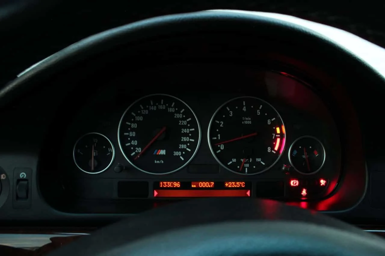 BMW M5 | ФИКСИРАНА ЦЕНА ДО БЪЛГАРИЯ | , снимка 16 - Автомобили и джипове - 54655830