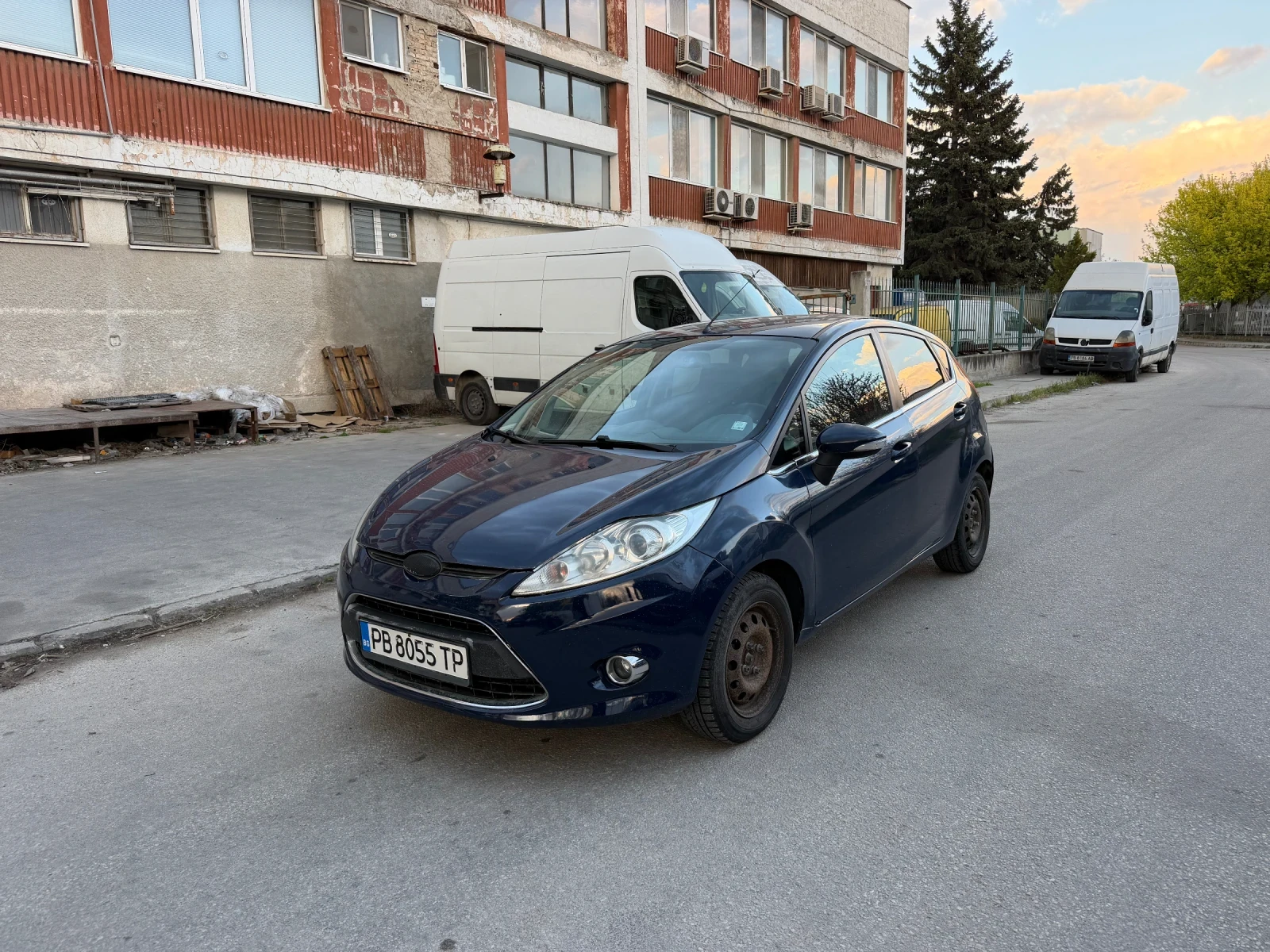 Ford Fiesta, снимка 2 - Автомобили и джипове - 55180903
