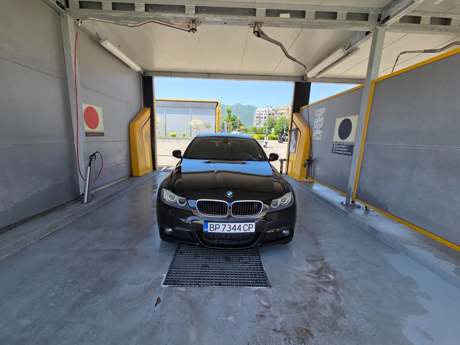 BMW 320 E91 2.0d XDrive, снимка 8 - Автомобили и джипове - 55492896