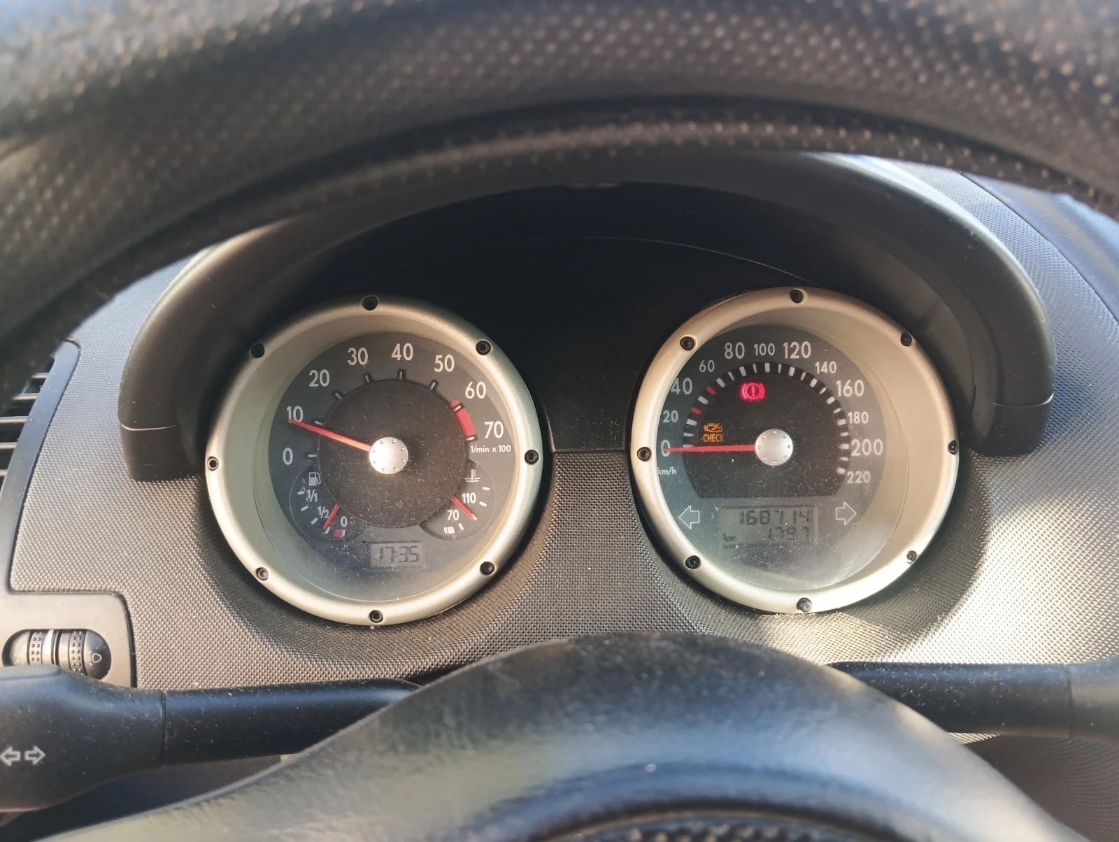 VW Polo 1.4, снимка 9 - Автомобили и джипове - 55614911