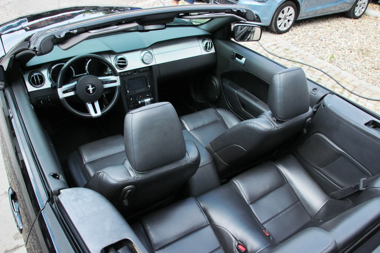 Ford Mustang Cabrio 4.0 V6, снимка 6 - Автомобили и джипове - 55681762