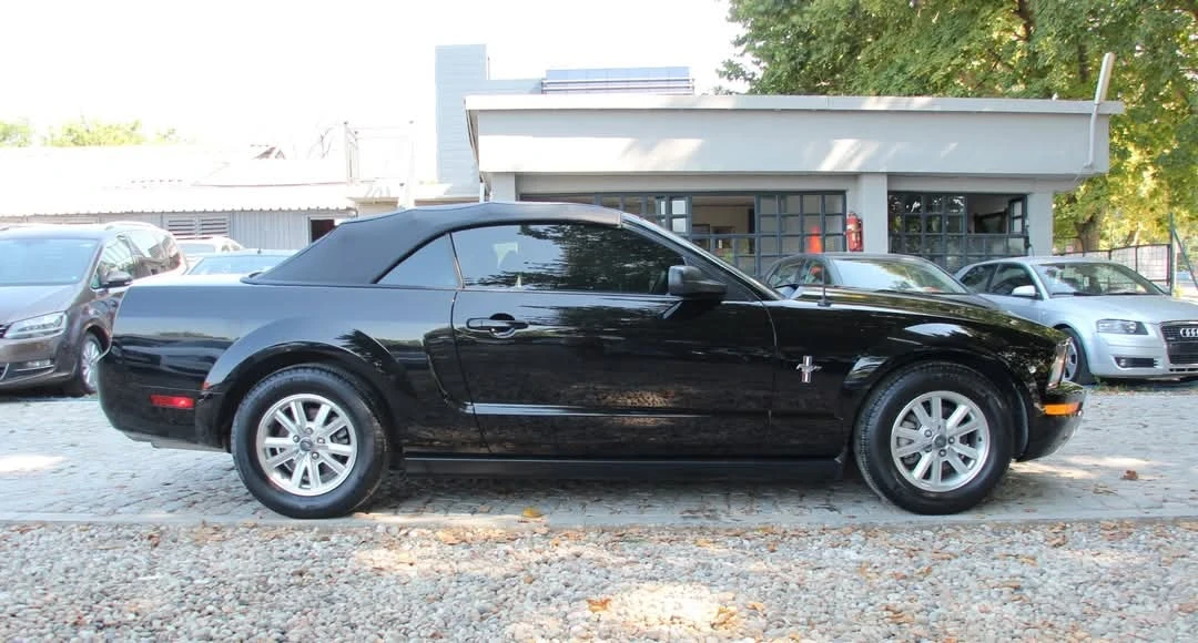 Ford Mustang Cabrio 4.0 V6, снимка 3 - Автомобили и джипове - 55681762