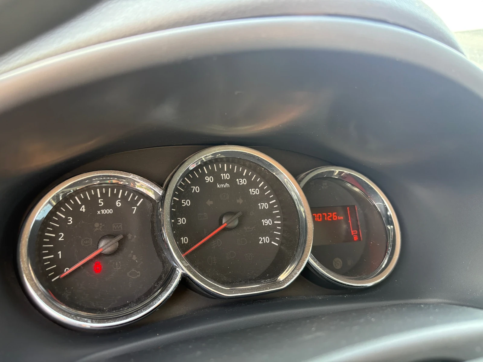 Dacia Logan 0.9 i LPG, снимка 6 - Автомобили и джипове - 55877701