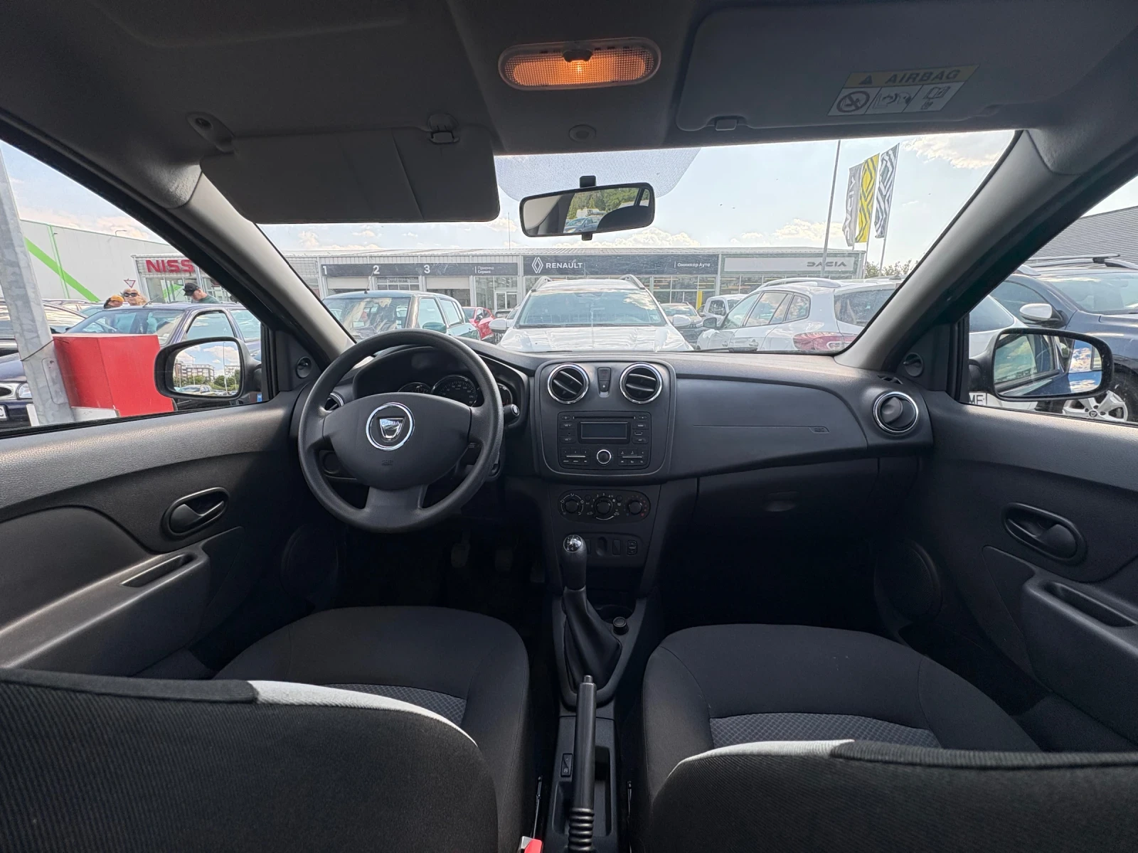 Dacia Logan 0.9 i LPG, снимка 8 - Автомобили и джипове - 55877701