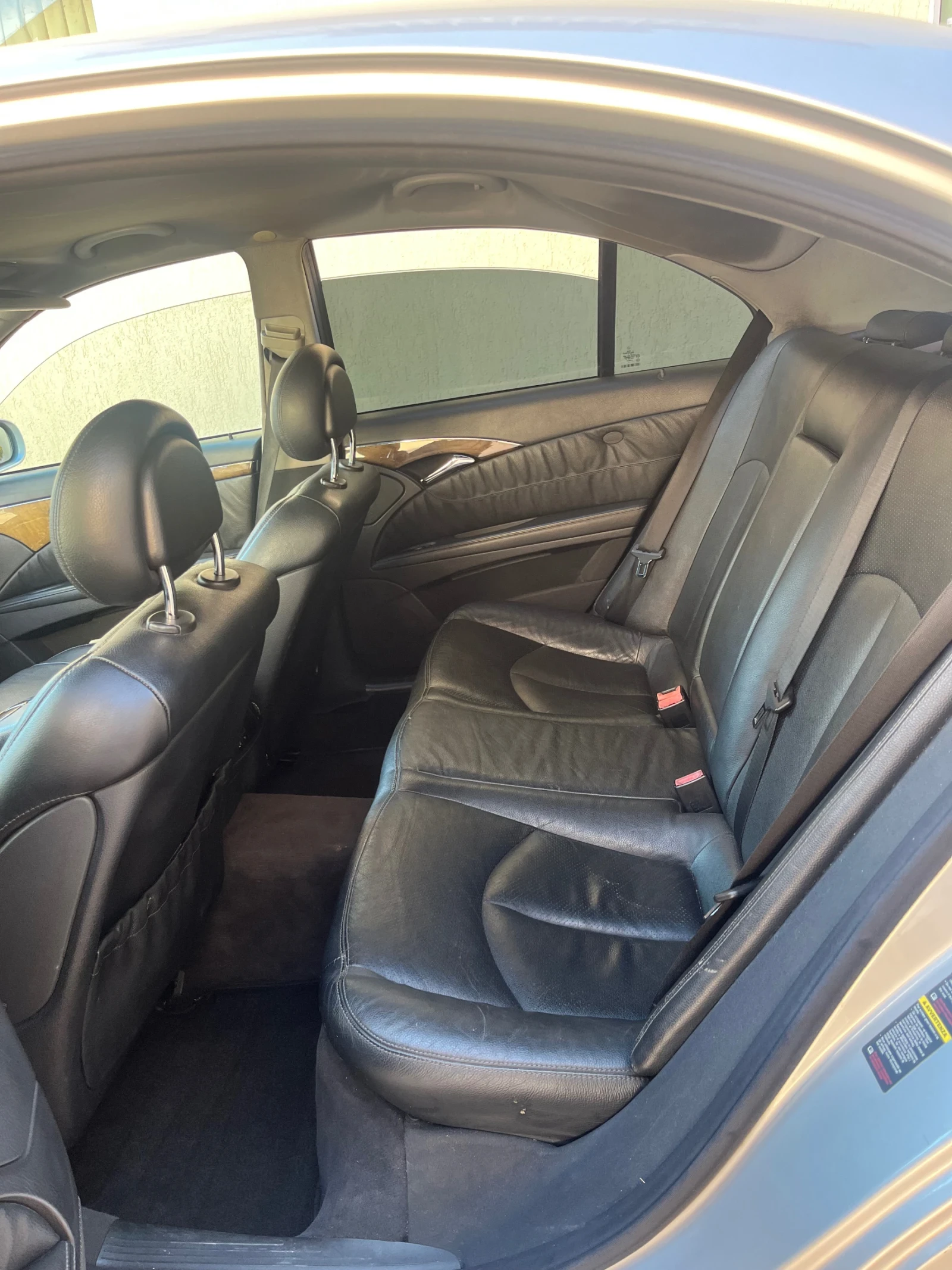 Mercedes-Benz E 320, снимка 7 - Автомобили и джипове - 56018763