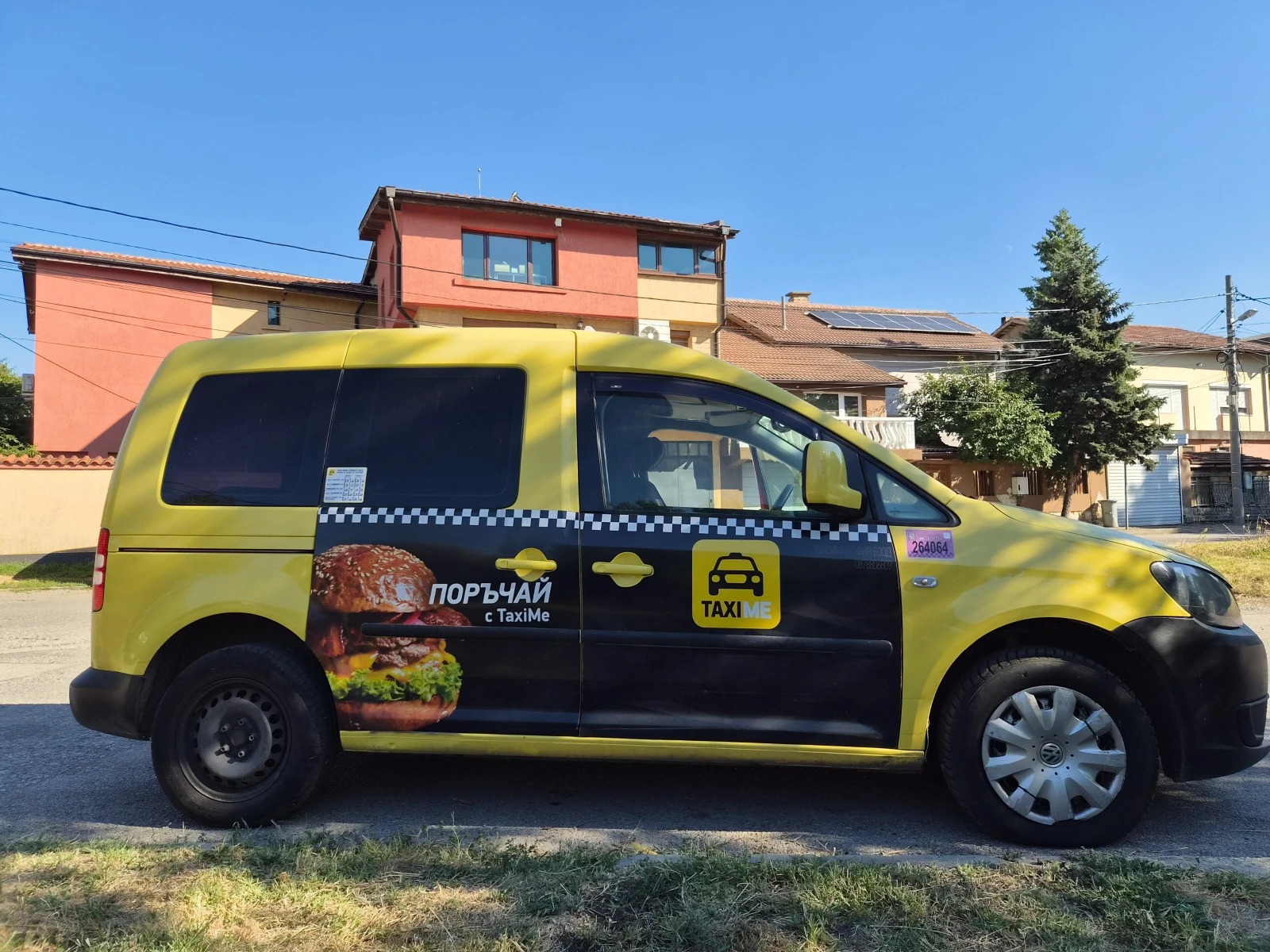 VW Caddy, снимка 4 - Автомобили и джипове - 56119205