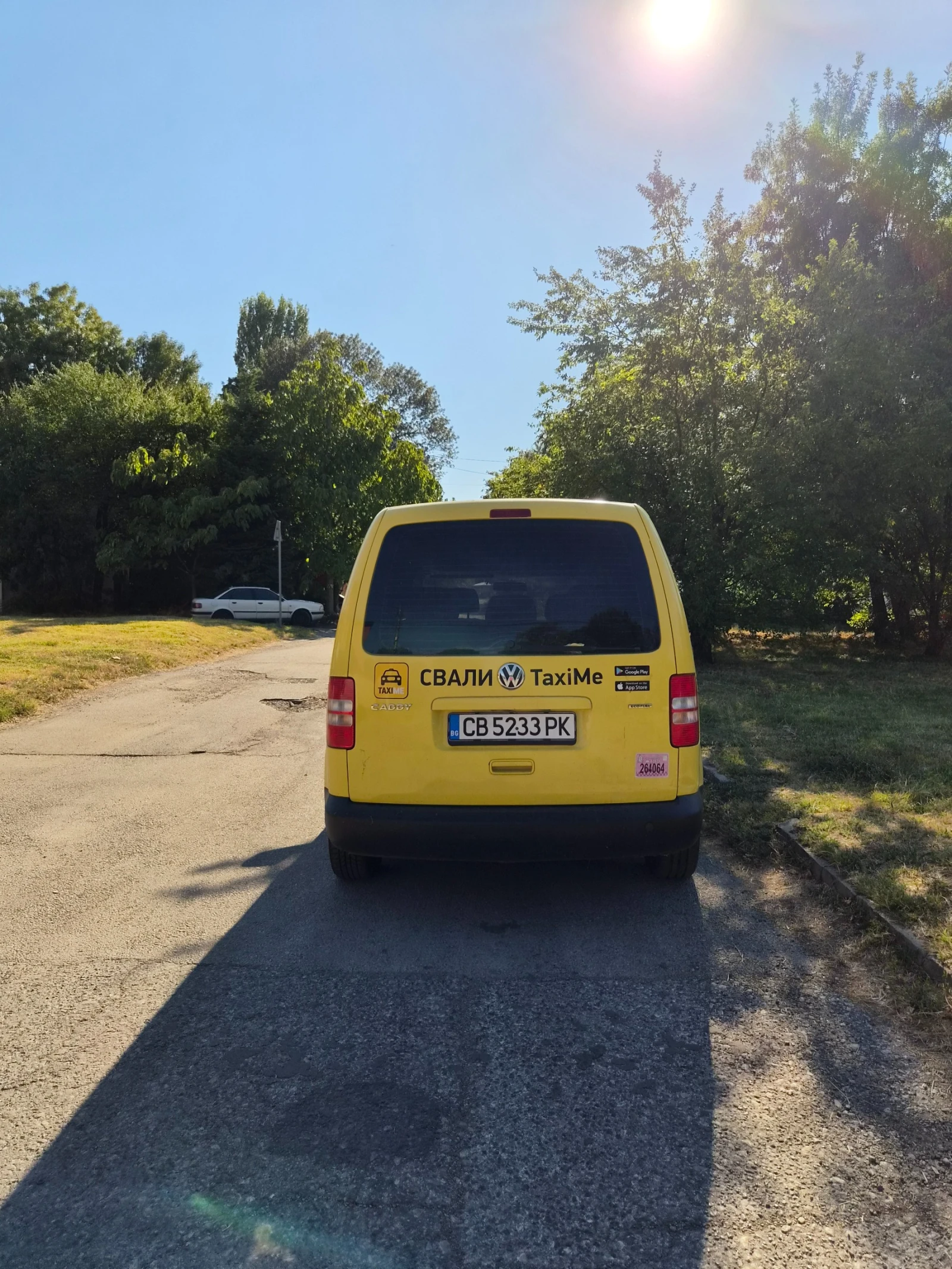 VW Caddy, снимка 3 - Автомобили и джипове - 56119205