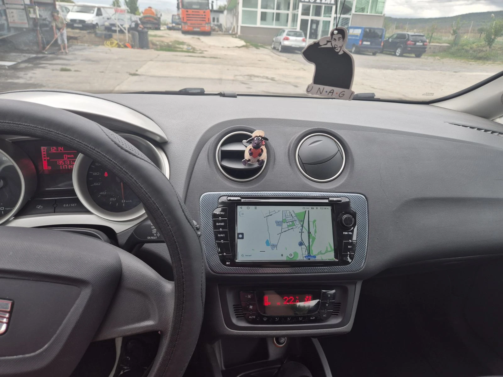 Seat Ibiza J6, снимка 6 - Автомобили и джипове - 56175829
