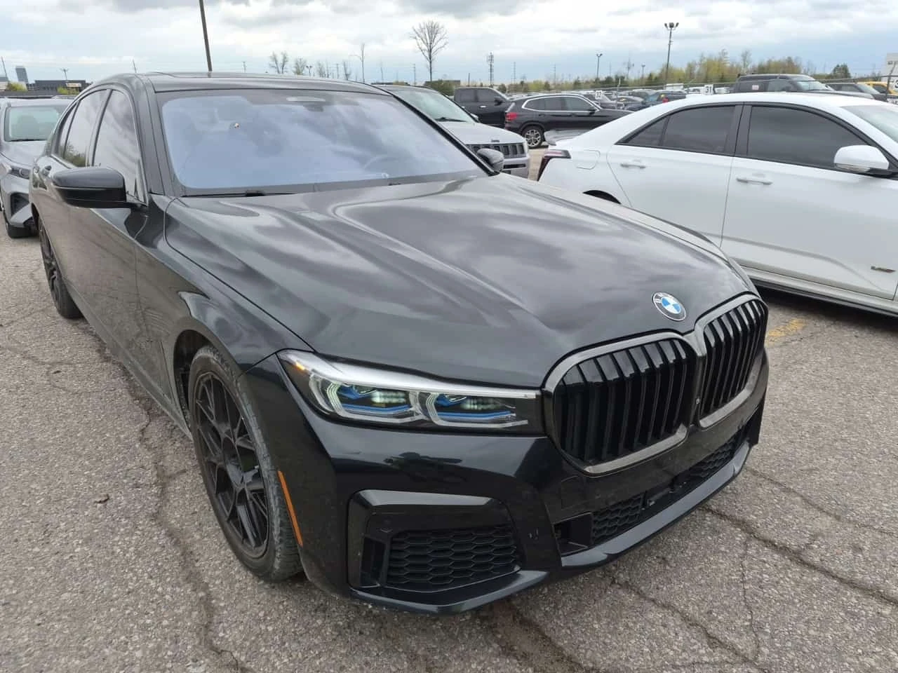 BMW 750 * Sedan 750i Xdrive * CARFAX * , снимка 5 - Автомобили и джипове - 56300871