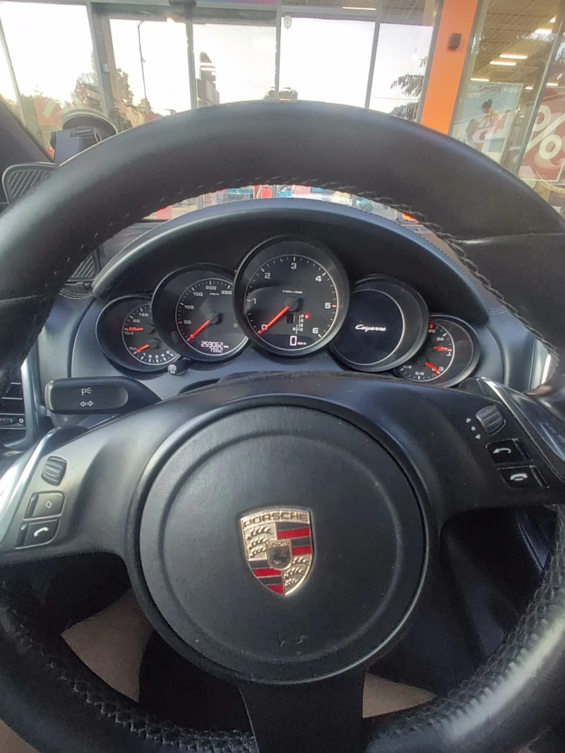 Porsche Cayenne 3.0 дизел#BOSE#Пружини#Всичко платено, снимка 10 - Автомобили и джипове - 52620772