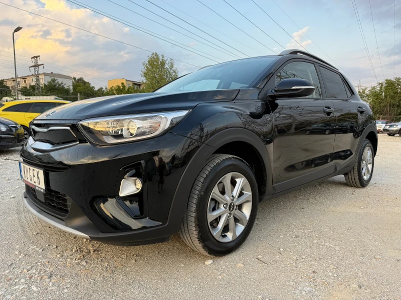 Kia Stonic 93 000 км. / 4 ЦИЛИНДЪРА / БЕНЗИН / ЕВРО 6, снимка 2 - Автомобили и джипове - 51688251