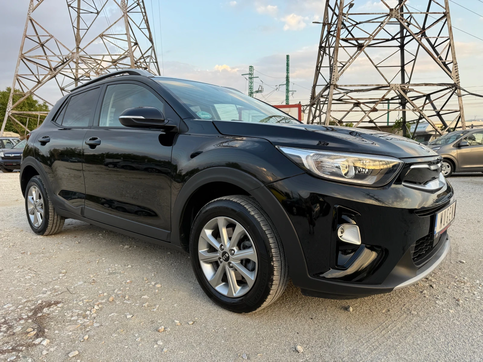 Kia Stonic 93 000 км. / 4 ЦИЛИНДЪРА / БЕНЗИН / ЕВРО 6 - изображение 4