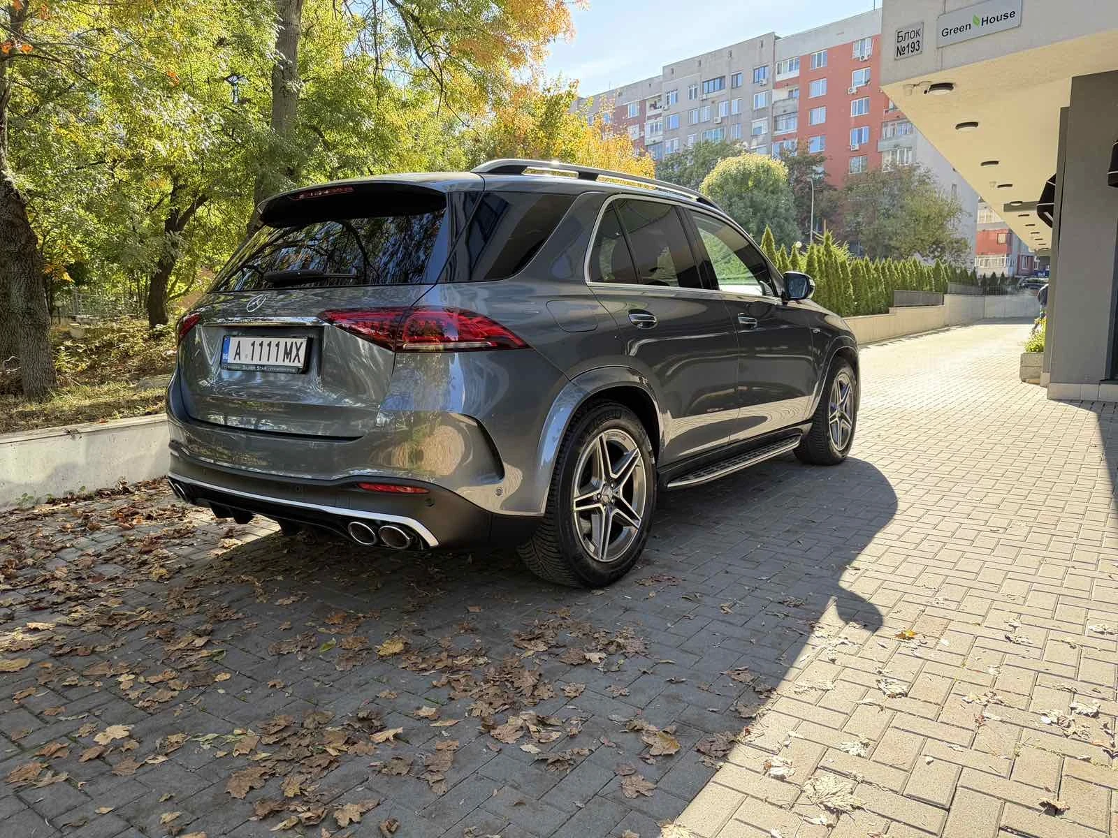 Mercedes-Benz GLE 53 4MATIC 7 местен - изображение 6