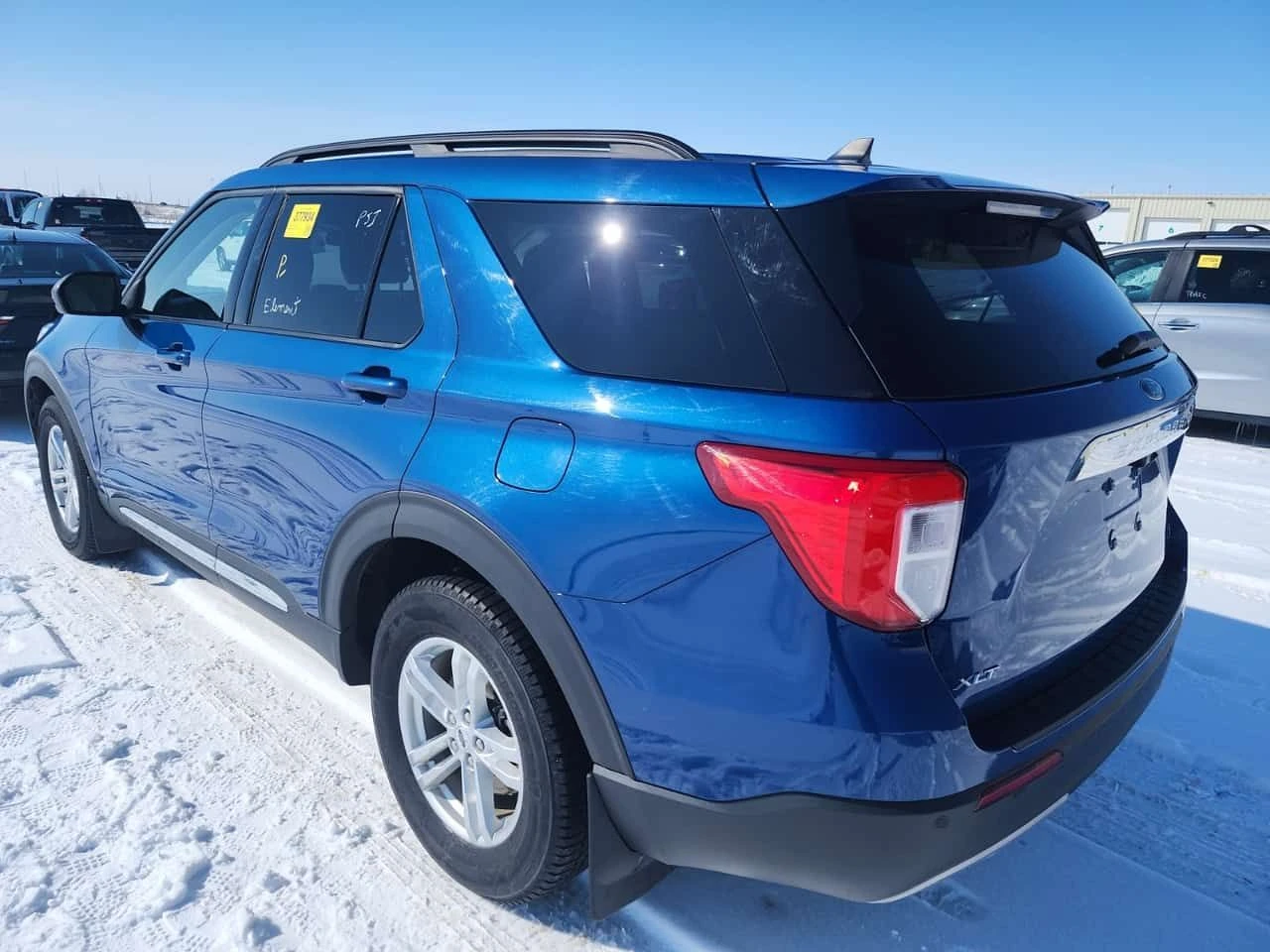 Ford Explorer XLT| 360 KAMEРИ| 2 KЛЮЧА| 7 МЕСТЕН| CARFAX, снимка 4 - Автомобили и джипове - 54111142