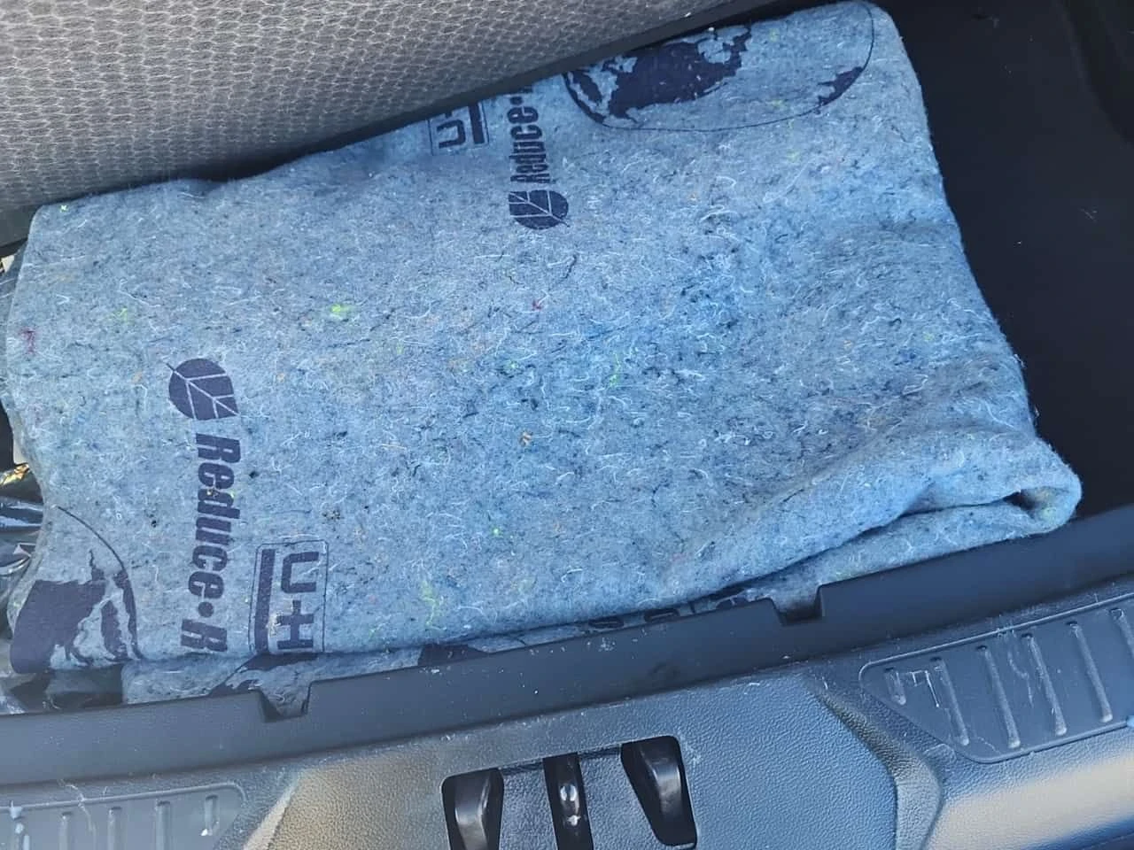 Ford Explorer XLT| 360 KAMEРИ| 2 KЛЮЧА| 7 МЕСТЕН| CARFAX, снимка 14 - Автомобили и джипове - 54111142