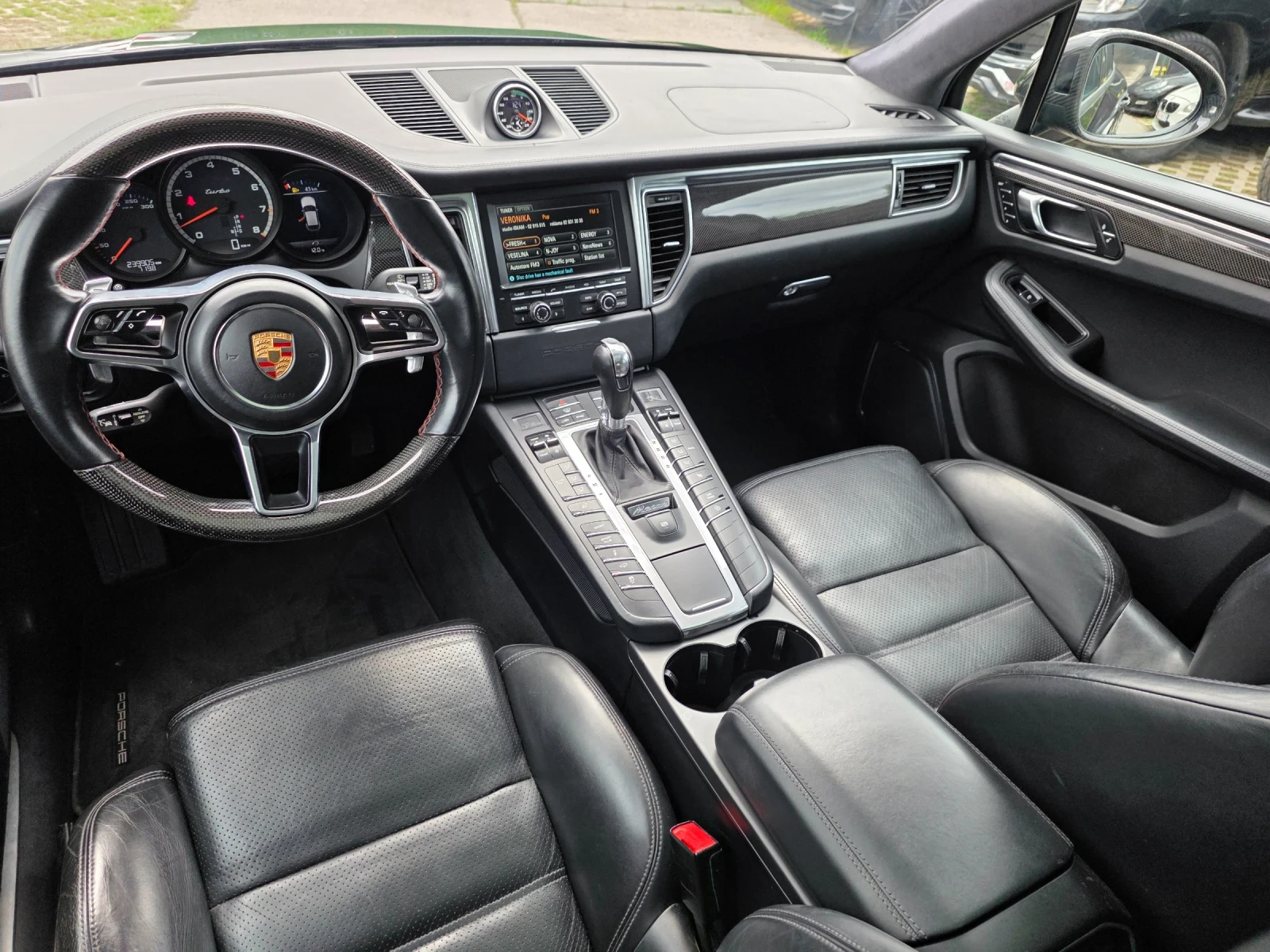 Porsche Macan TURBO CARBON БАРТЕР , снимка 10 - Автомобили и джипове - 54593046
