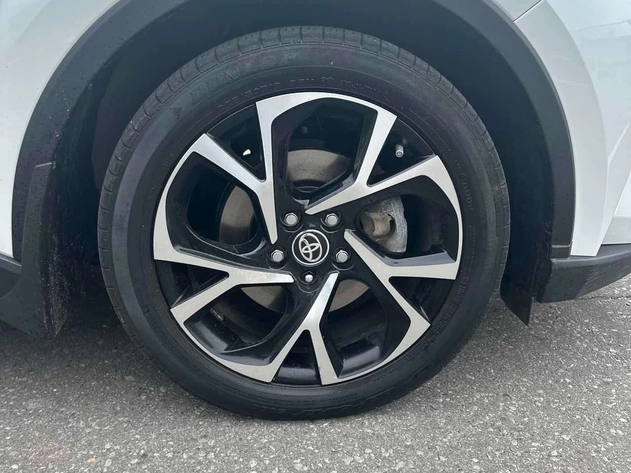 Toyota C-HR * FWD * CARFAX * ЦЕНА ДО БГ, снимка 6 - Автомобили и джипове - 55035211