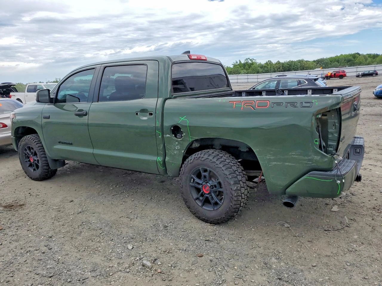 Toyota Tundra 5.7l Trd Pro, снимка 2 - Автомобили и джипове - 55092112