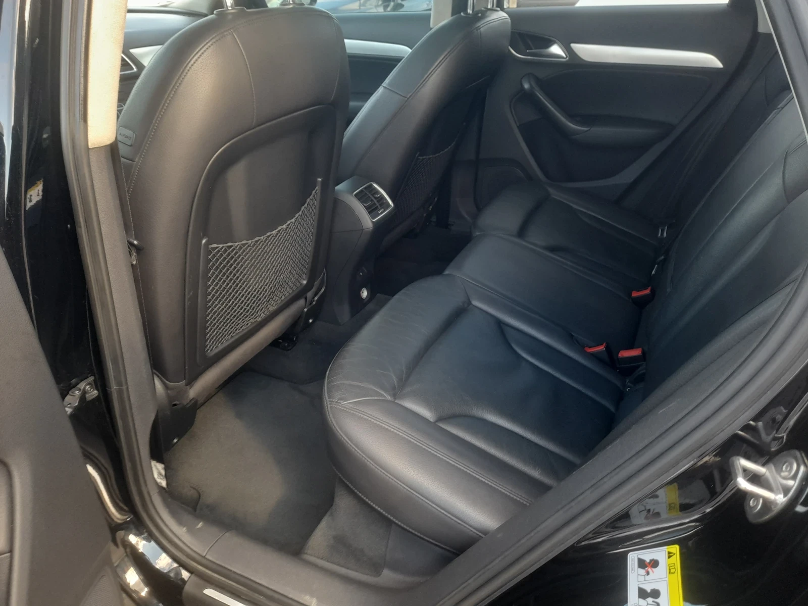 Audi Q3 2.0TFSI quattro , снимка 11 - Автомобили и джипове - 55330205