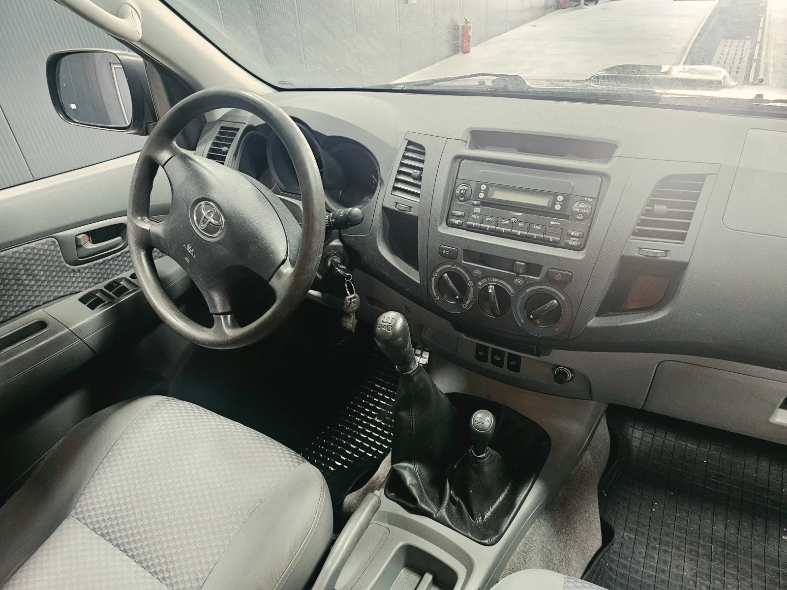 Toyota Hilux, снимка 6 - Автомобили и джипове - 55452743