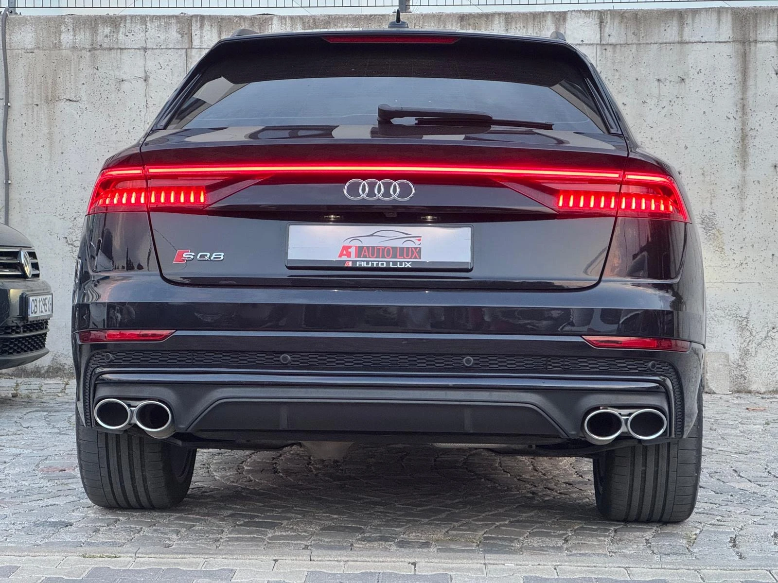 Audi SQ8 Quattro/NAVI/TV/Virtual/B&O/Matrix/Excellent!   , снимка 4 - Автомобили и джипове - 56025039