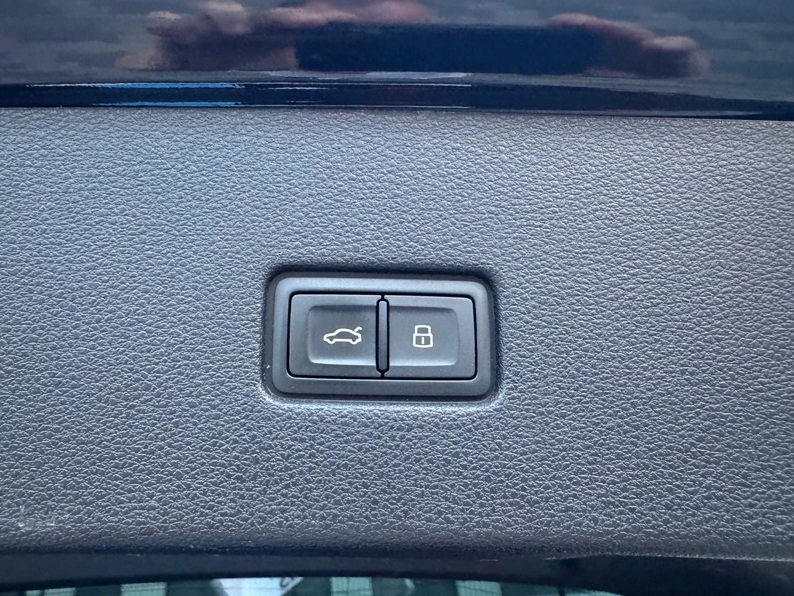 Audi SQ8 Quattro/NAVI/TV/Virtual/B&O/Matrix/Excellent!   , снимка 13 - Автомобили и джипове - 56025039