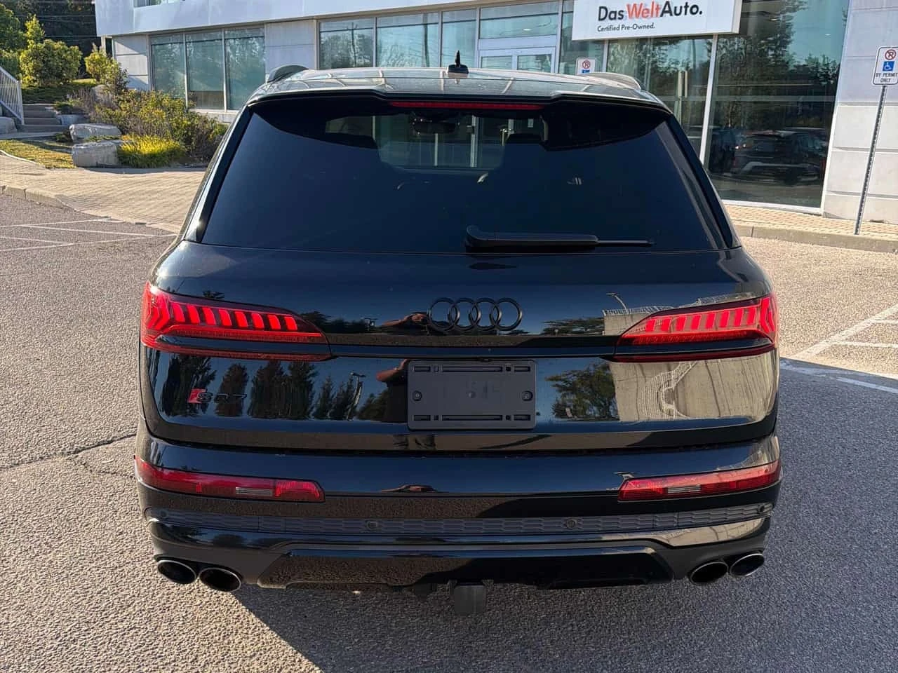 Audi SQ7 * 4.0 TFSI quattro * CARFAX * БЕЗ ПЪРВОНАЧАЛНА ВНО, снимка 4 - Автомобили и джипове - 56207959