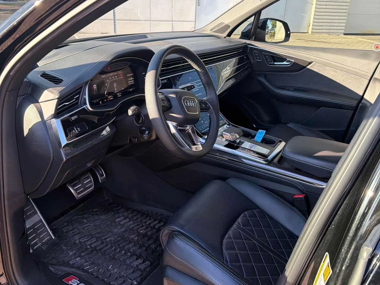Audi SQ7 * 4.0 TFSI quattro * CARFAX * БЕЗ ПЪРВОНАЧАЛНА ВНО, снимка 5 - Автомобили и джипове - 56207959