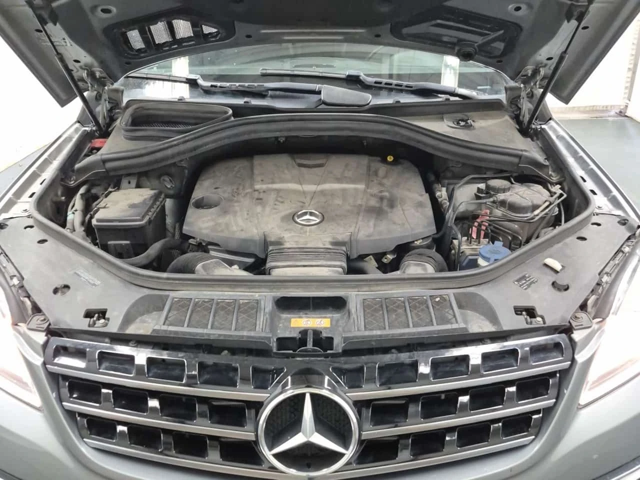 Mercedes-Benz ML 350 Bluetec * AMG * НА ПРУЖИНИ * CARFAX * , снимка 17 - Автомобили и джипове - 56280344