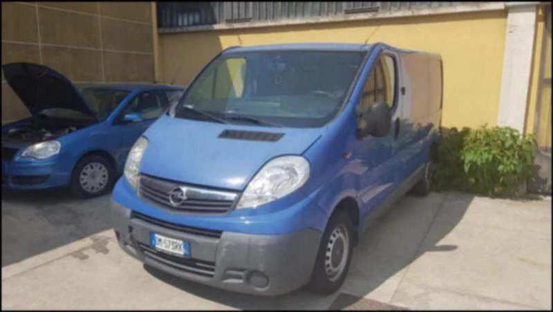 Opel Vivaro 2.0CDTI НА ЧАСТИ, снимка 1 - Бусове и автобуси - 25836001