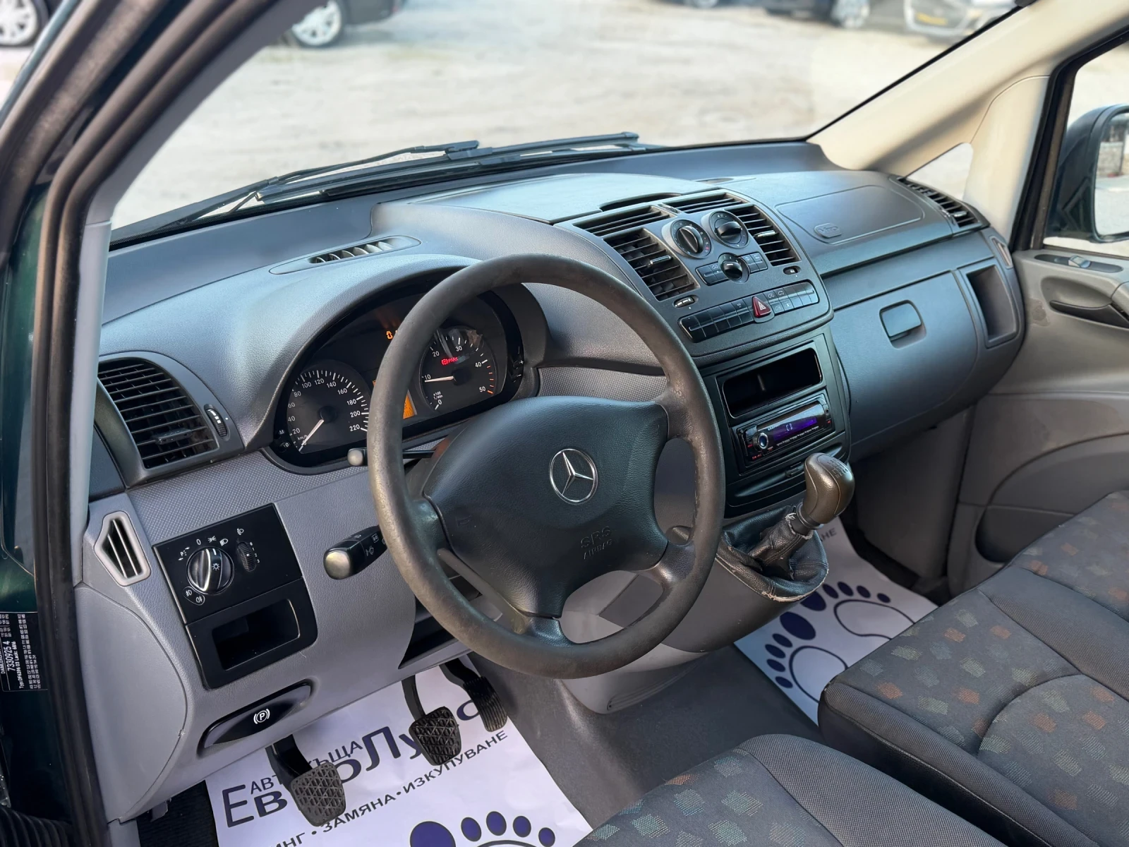 Mercedes-Benz Vito 2.2CDI 95кс КЛИМАТИК , снимка 9 - Бусове и автобуси - 53799423