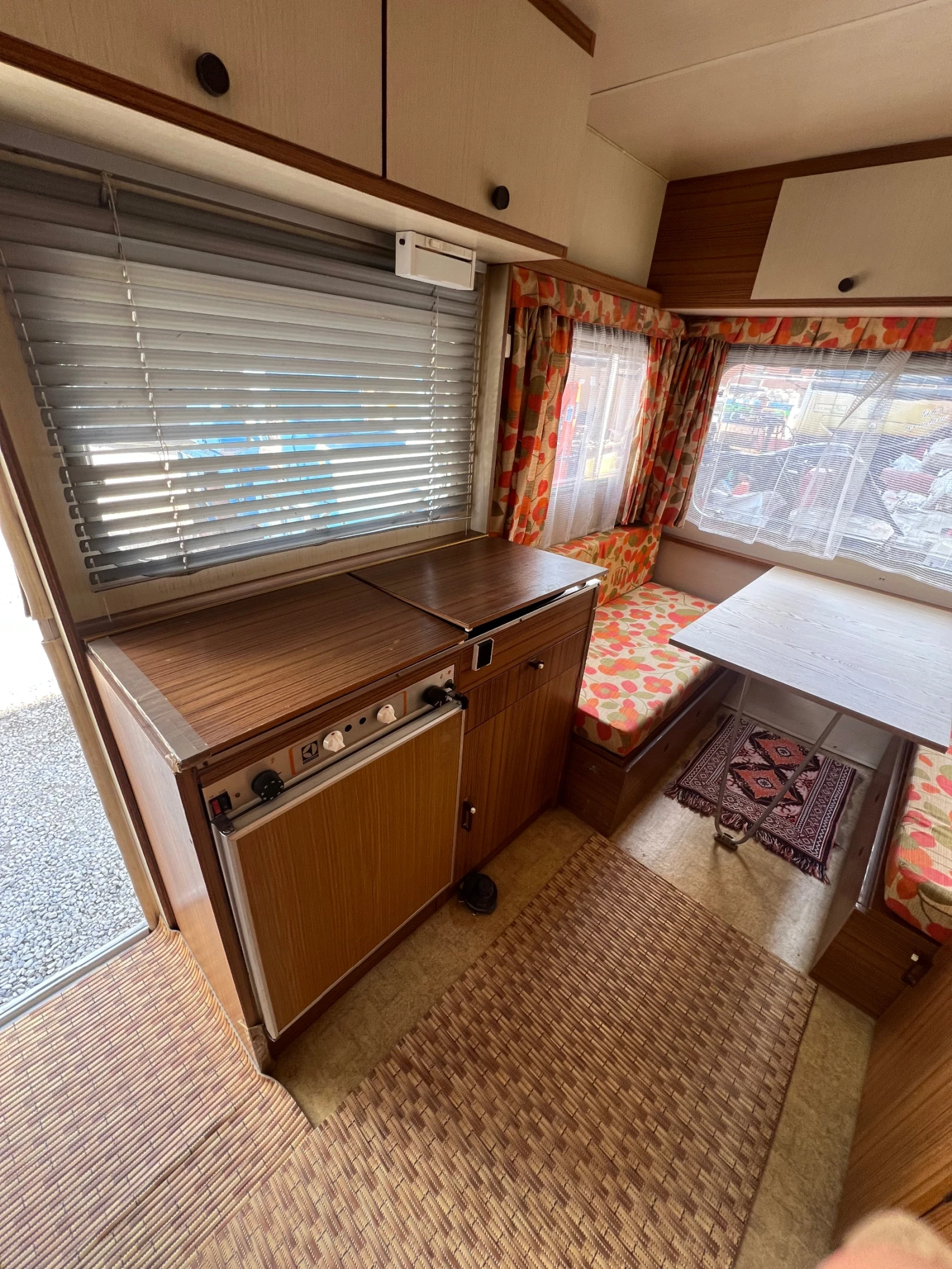Каравана Adria ADRIA 410SLT+ ФОРТСЕЛТ-НОВ ВНОС ОТ ИТАЛИЯ, снимка 14 - Каравани и кемпери - 53976169