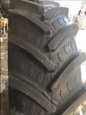 Гуми, снимка 1