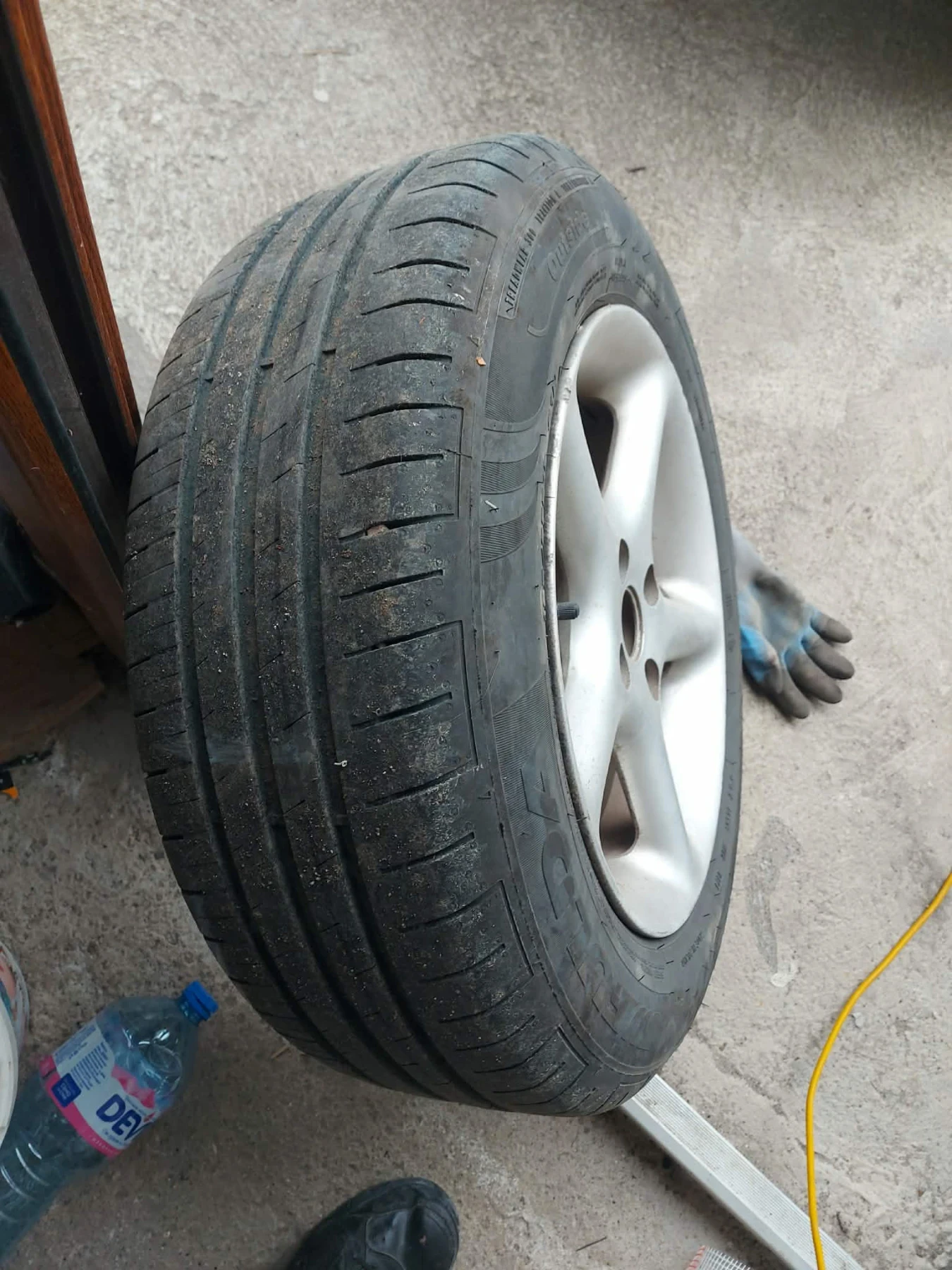Гуми с джанти Fulda 195/65R15, снимка 2 - Гуми и джанти - 54510641