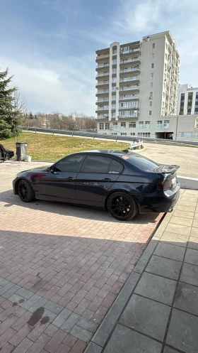 BMW 330, снимка 3