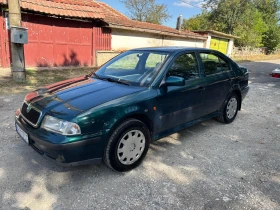 Skoda Octavia 1.6i, снимка 1