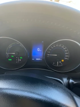 Toyota Auris, снимка 7