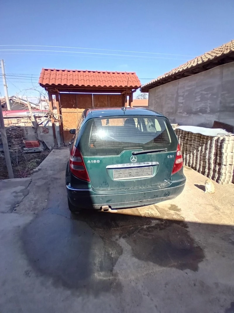 Mercedes-Benz A 180, снимка 4 - Автомобили и джипове - 46841322