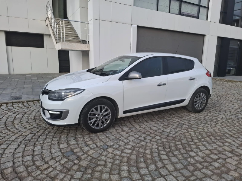 Renault Megane, снимка 1 - Автомобили и джипове - 46051522