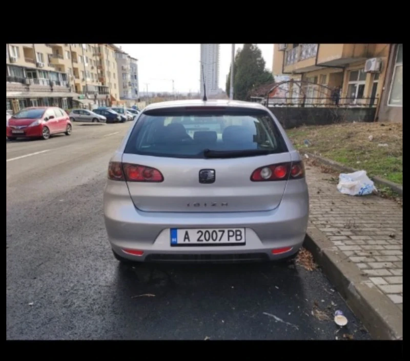 Seat Ibiza 1.4 86HP ФЕЙСЛИФТ Газов Инжекцион, снимка 4 - Автомобили и джипове - 47098184