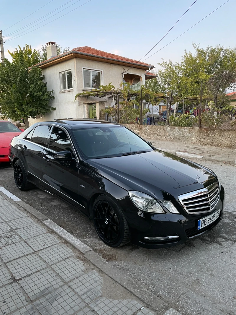 Mercedes-Benz E 220 Avantgarde!, снимка 3 - Автомобили и джипове - 47748046