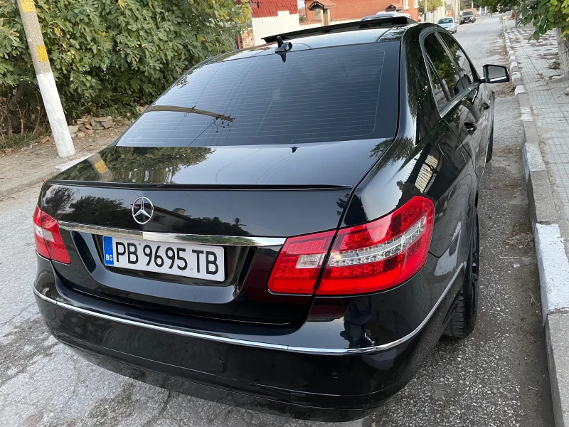 Mercedes-Benz E 220 Avantgarde!, снимка 6 - Автомобили и джипове - 47748046