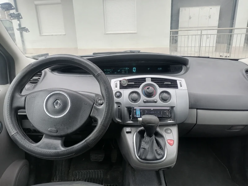 Renault Grand scenic 1.6 Automatic LPG, снимка 5 - Автомобили и джипове - 48123016