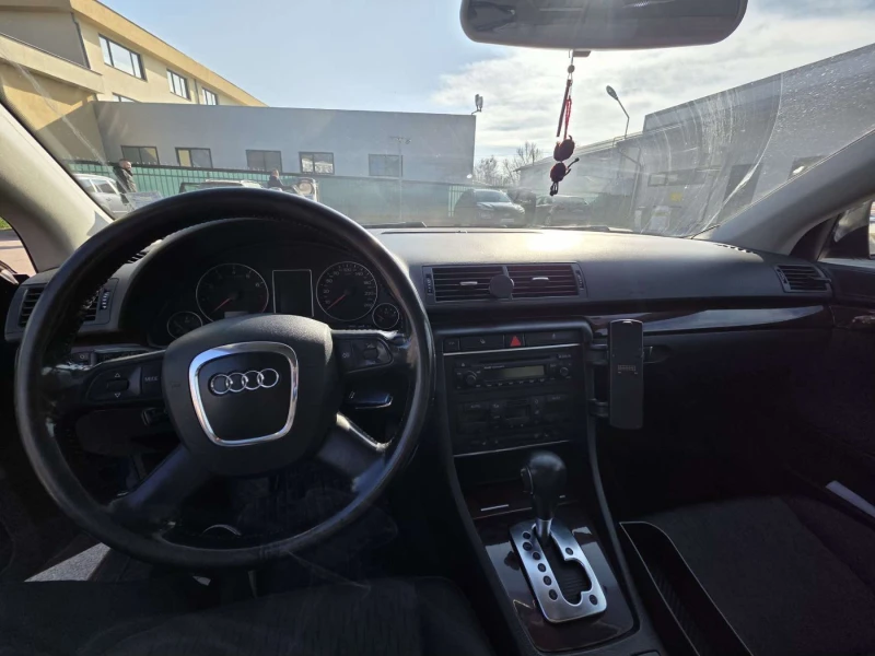 Audi A4 1.8Т, снимка 11 - Автомобили и джипове - 48553200