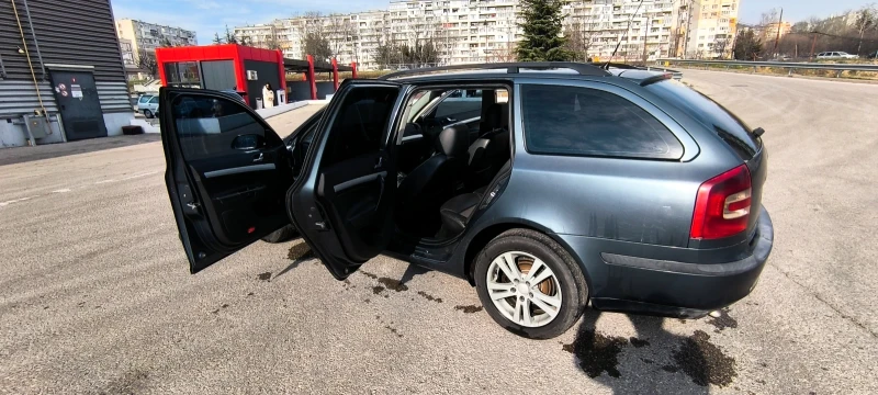 Skoda Octavia, снимка 12 - Автомобили и джипове - 48918173