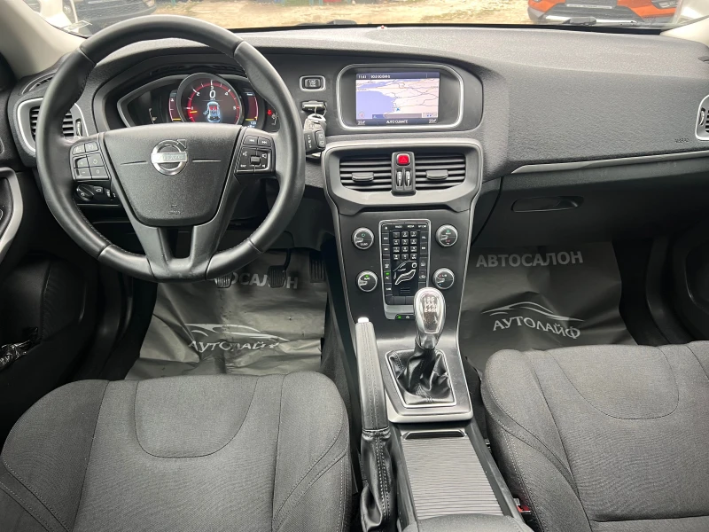 Volvo V40 2.0D3 150K.S. DIGITAL CAMERA, снимка 8 - Автомобили и джипове - 48954953